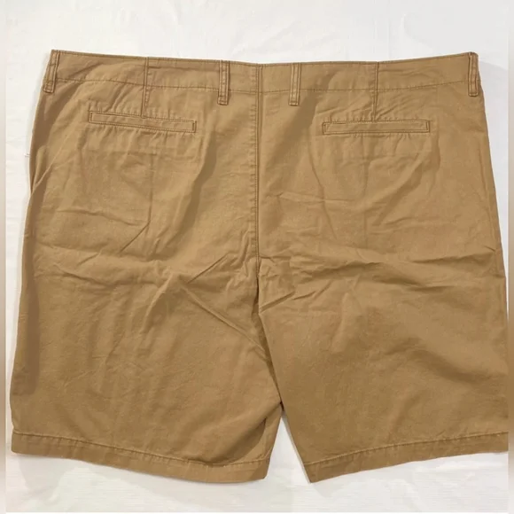 NWT OLD NAVY Men’s Lived In Straight Leg Flat Front Brown Shorts SZ *40 - Picture 2 of 11